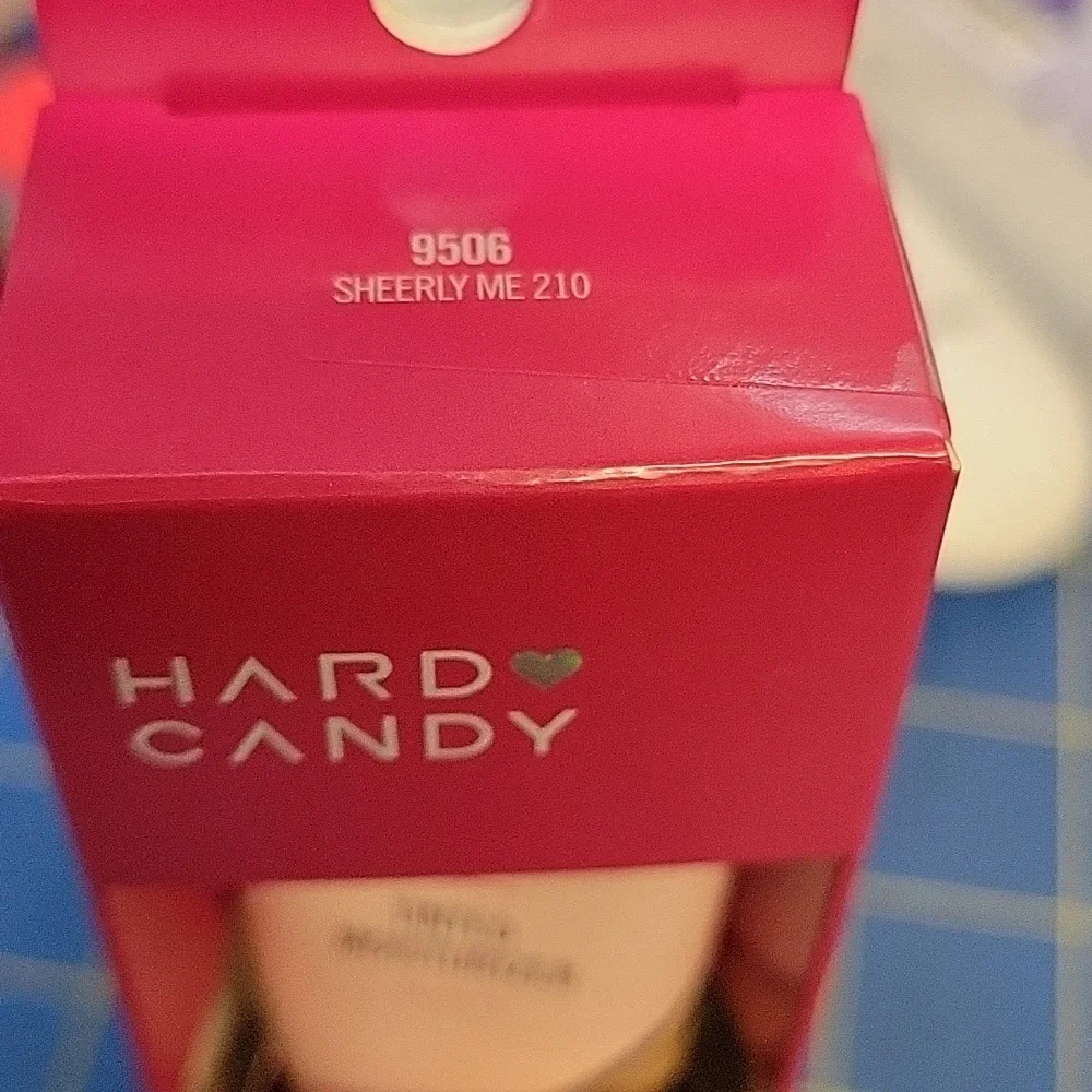Hard Candy hydrate brighten